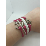 Náramek z kůže a kovových doplňků