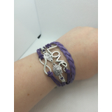 Náramek z kůže a kovových doplňků