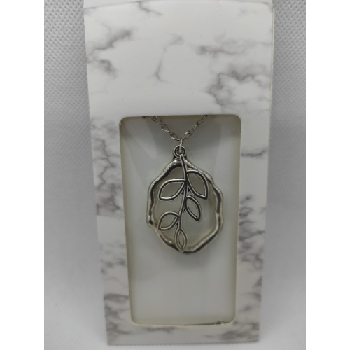 Řetízek s přívěškem