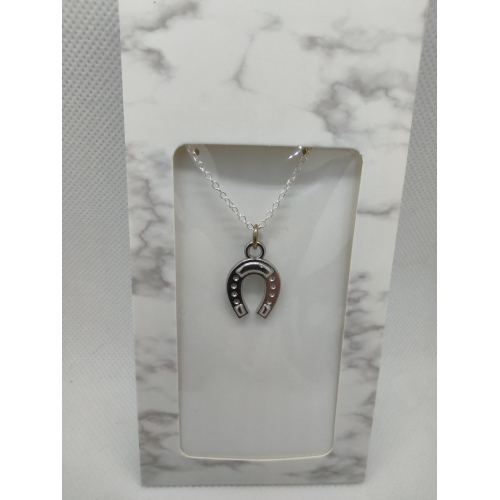 Řetízek s přívěškem