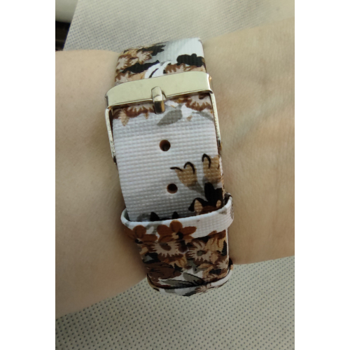 Dámské hodinky bílé, s květinami