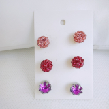 Sada náušnic na kartě