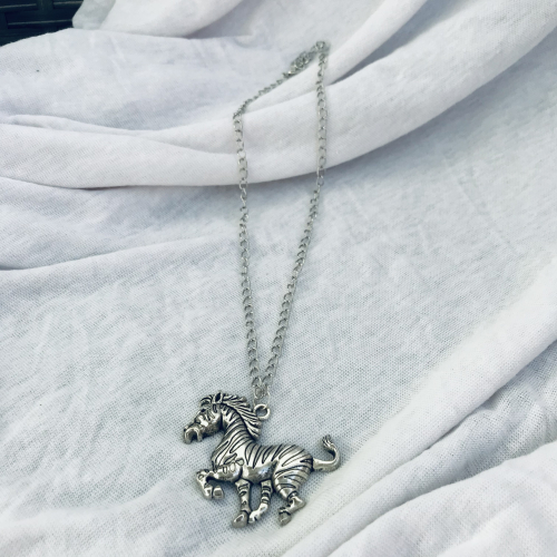 Řetízek s přívěškem, handmade