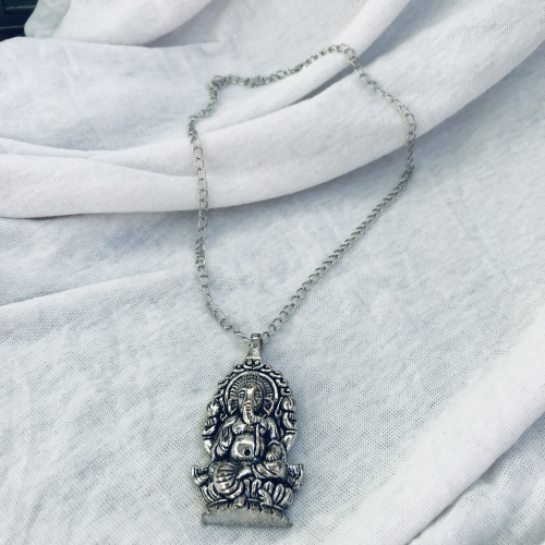 Řetízek s přívěškem, handmade