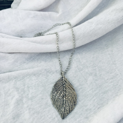 Řetízek s přívěškem, handmade