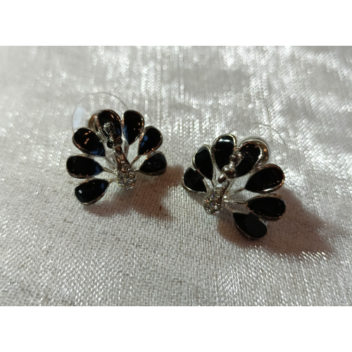 Náušnice černý květ