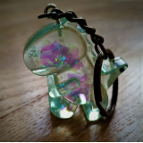 přívěšek dinosauřík