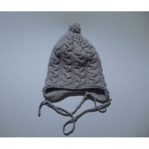 Pletetená čepice s bambulí / Šedá