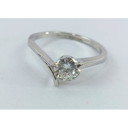 Prstýnek v červené krabičce