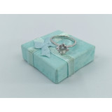 Prstýnek v modré krabičce