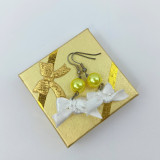 Náušničky v krabičce - žlutozlatá