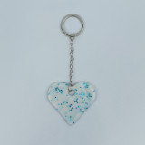 Přívěšek na klíče Bílé srdce se třpytkou