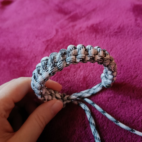 Paracordový náramek - Šalamounův obratel  003