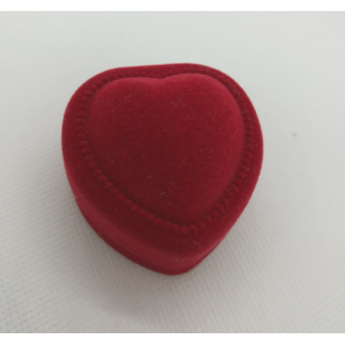 Dárková krabička červená na šperky, černý vnitřek