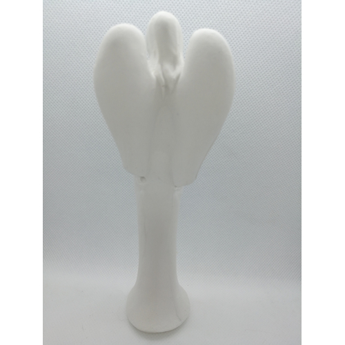 Anděl bílý ,16,5 cm vysoký